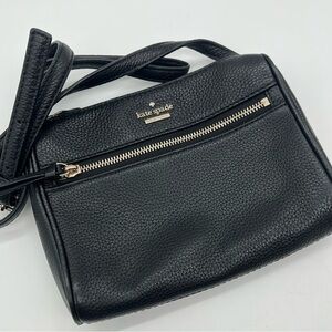 Kate Spade New York Jackson Street Mini Cayli crossbody black bag in EUC